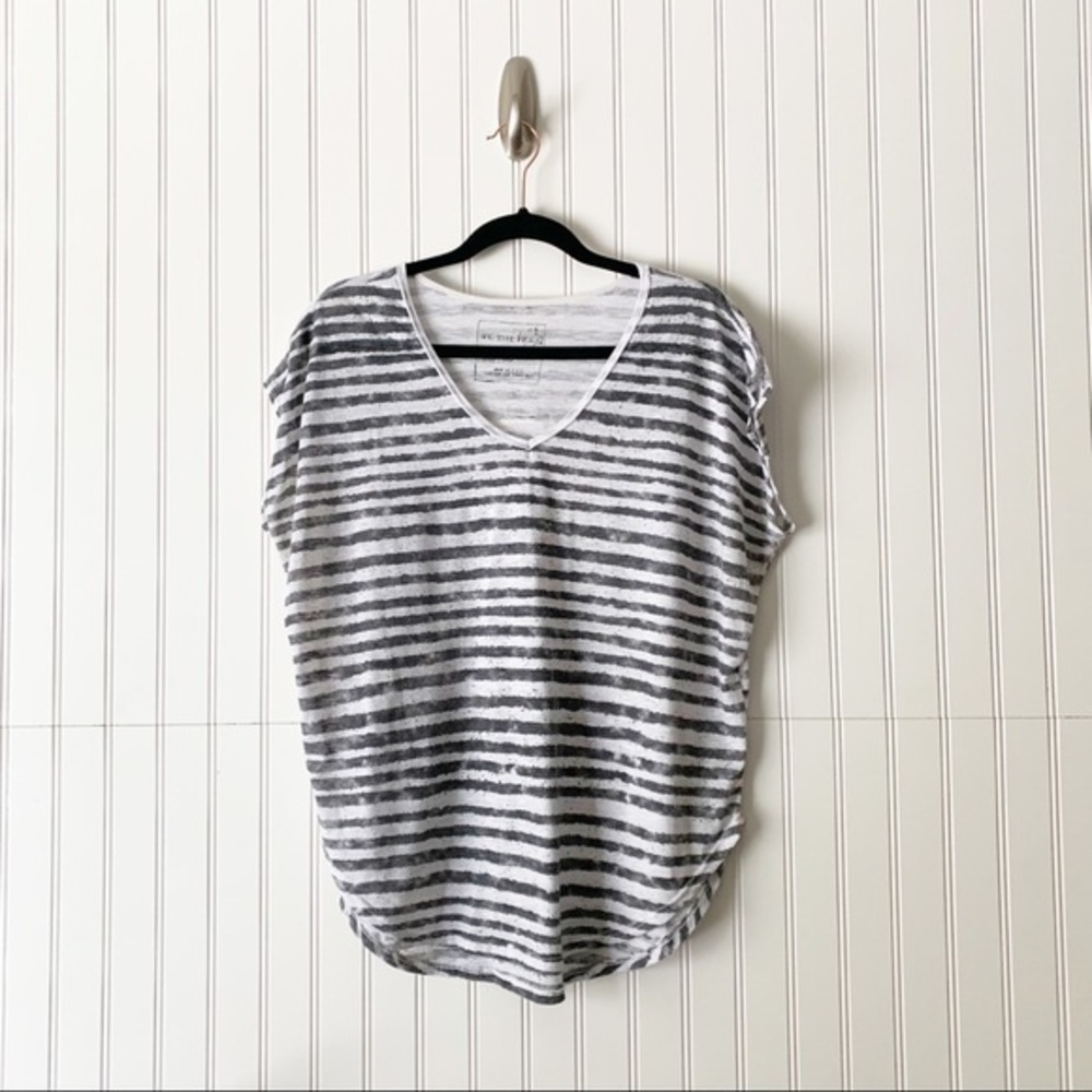 We the Free Women’s XS Gray White Striped Oversize Top